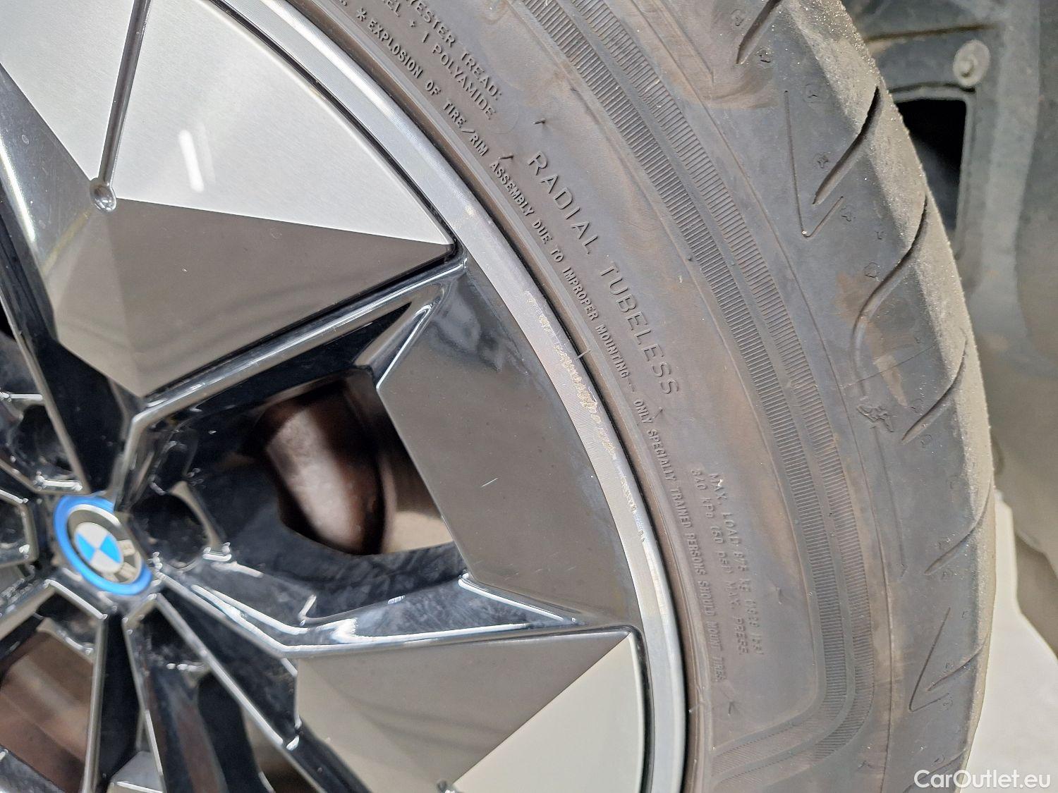 Bmw  iX3 BMW,  '20 BEV, BMW  sDrive35 5d #2