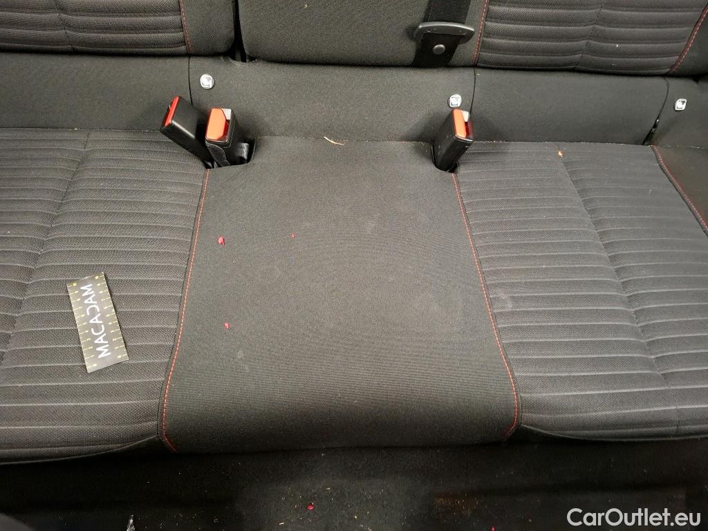  Peugeot  2008  Active Pack 1.5 HDi 110CV BVM6 E6d / FUITE DEMI CULASSE #7
