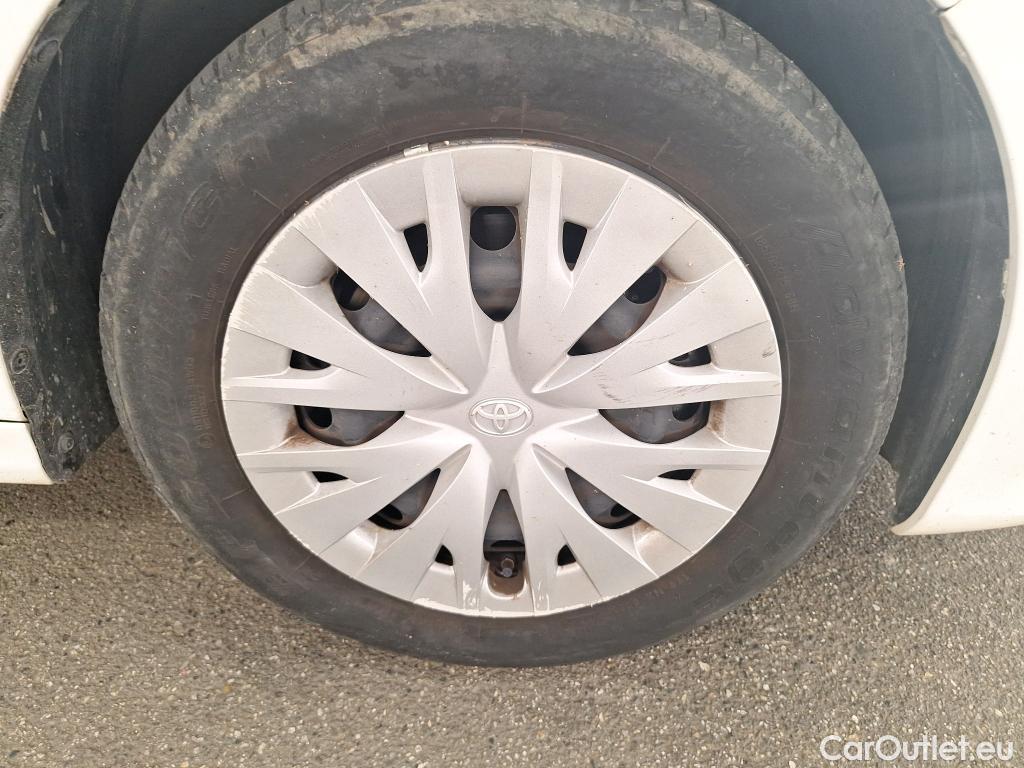  Toyota  Yaris TOYOTA  Hybride / 2019 / 5P / Berline Hybride 116h Dynamic Business Stage Acad #30