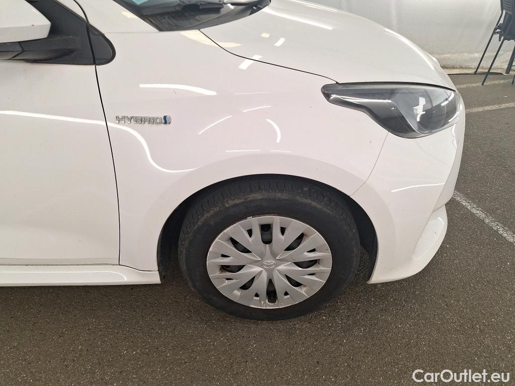  Toyota  Yaris TOYOTA  Hybride / 2019 / 5P / Berline Hybride 116h Dynamic Business Stage Acad #29