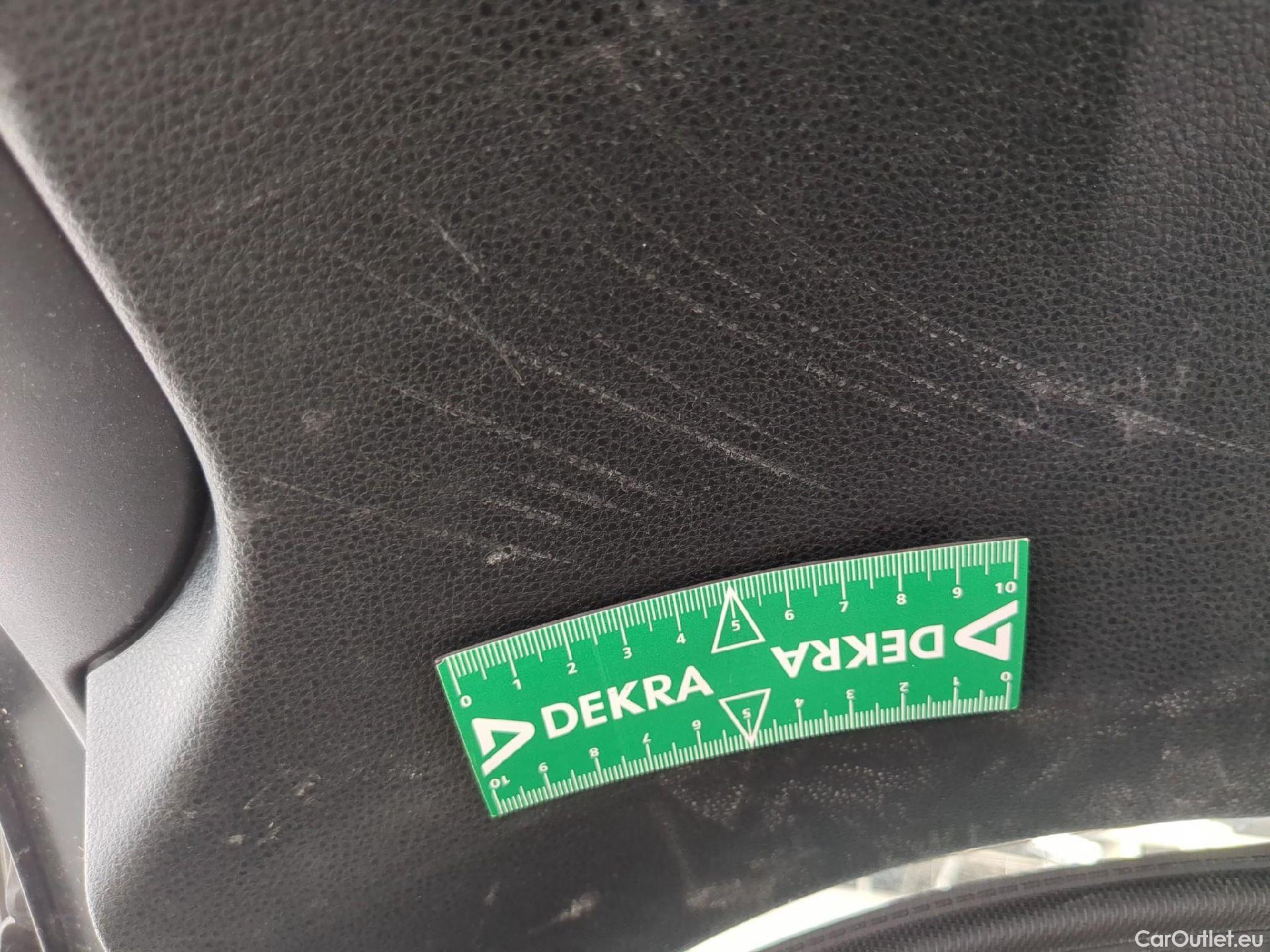  Toyota  Corolla TOYOTA  Touring Sports / 2018 / 5P / Break Hybride 122h Dynamic Business #4