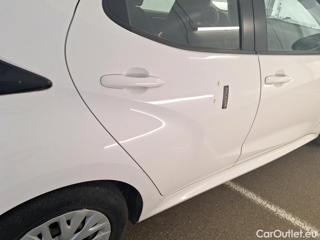  Toyota  Yaris TOYOTA  Hybride / 2019 / 5P / Berline Hybride 116h Dynamic Business Stage Acad #15