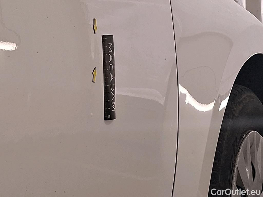  Toyota  Yaris TOYOTA  Hybride / 2019 / 5P / Berline Hybride 116h Dynamic Business Stage Acad #24