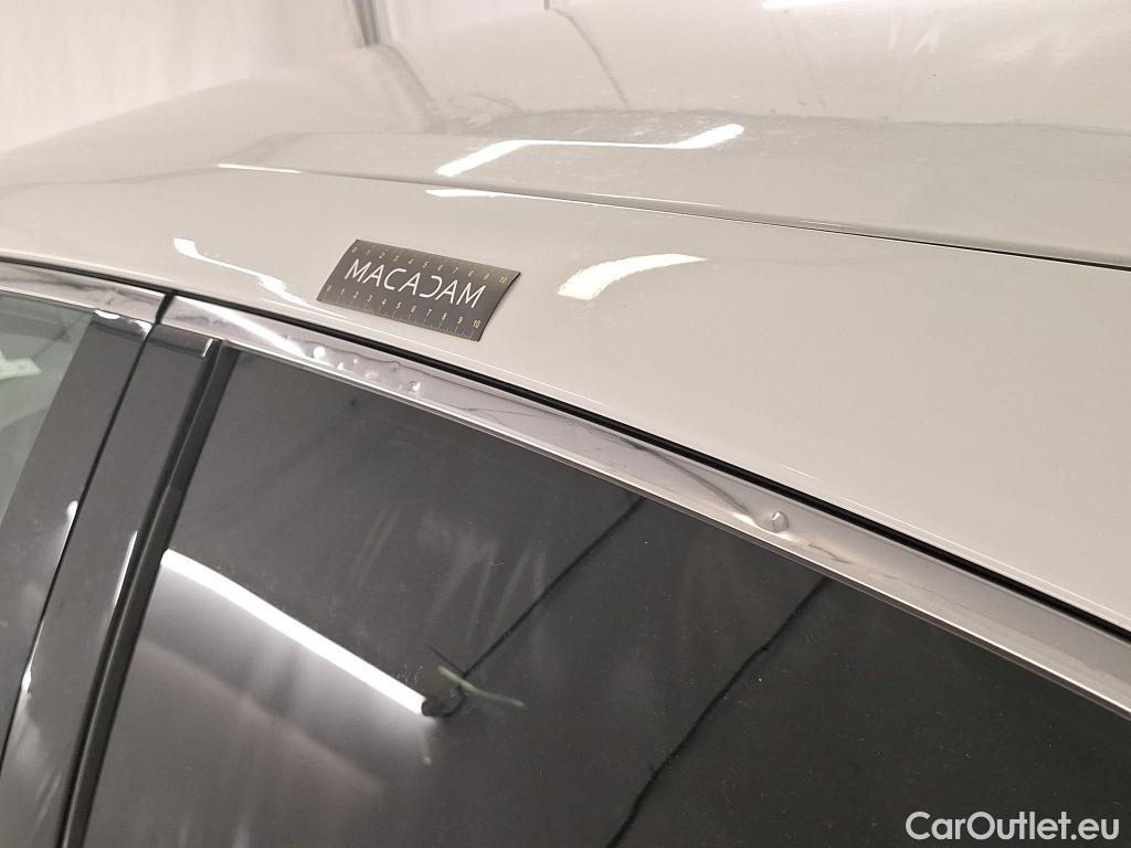  Toyota  Corolla TOYOTA  / 2018 / 5P / Berline Hybride 122h Design #31