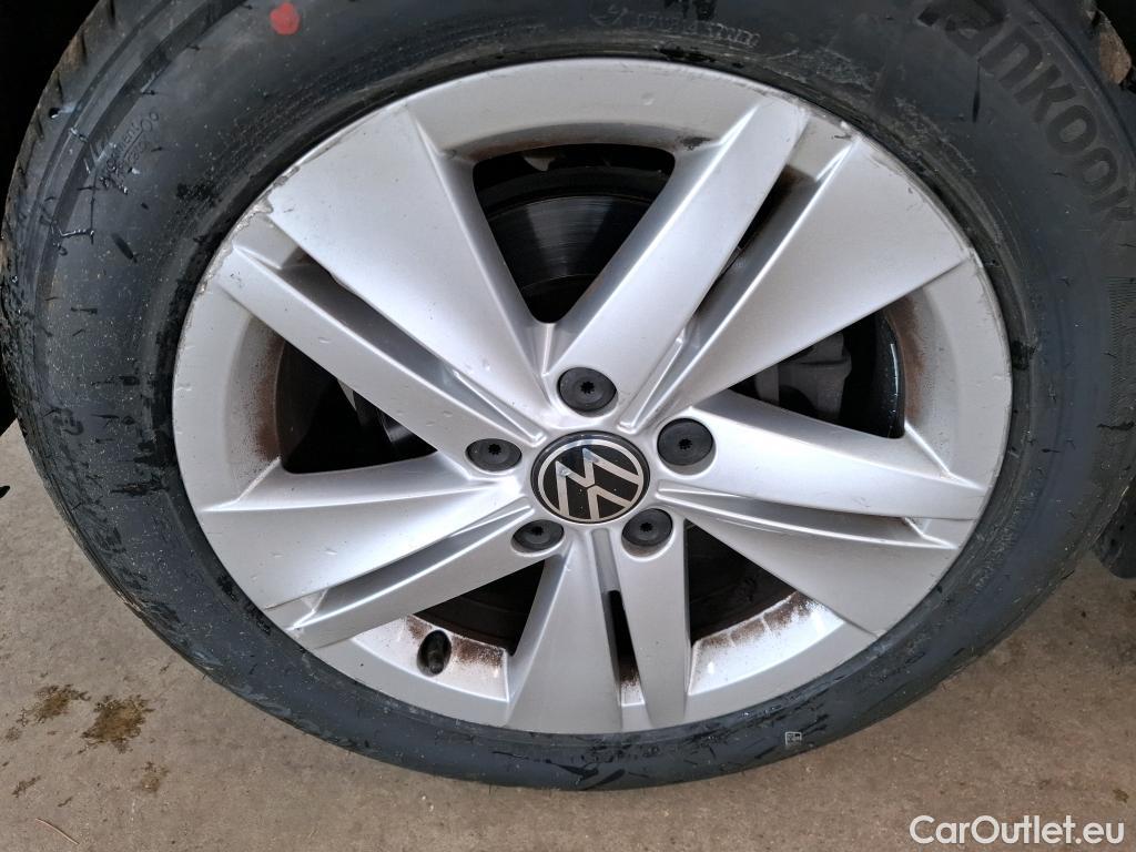  Volkswagen  Golf  VOLKSWAGEN / 2020 / 5P / Berline 2.0 TDI SCR 150 DSG7 Life Busi #8