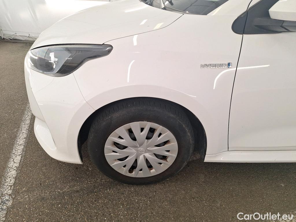  Toyota  Yaris TOYOTA  Hybride / 2019 / 5P / Berline Hybride 116h Dynamic Business Stage Acad #32