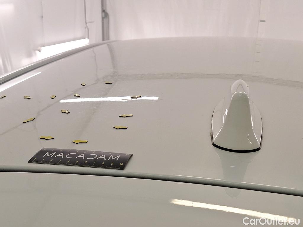  Toyota  Corolla TOYOTA  / 2018 / 5P / Berline Hybride 122h Design #13