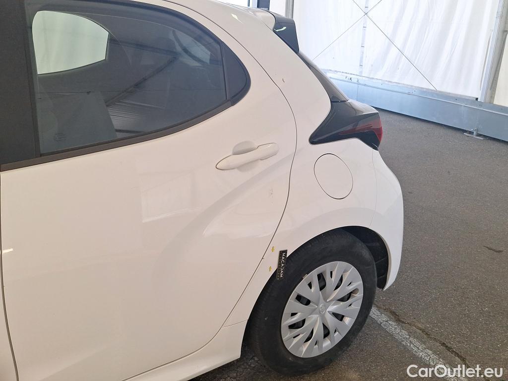  Toyota  Yaris TOYOTA  Hybride / 2019 / 5P / Berline Hybride 116h Dynamic Business Stage Acad #1