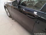  Bmw  Serie 3 BMW  / 2018 / 5P / STATION WAGON 318D 48V BUSINESS ADVANTAGE TOURING AUTO #60