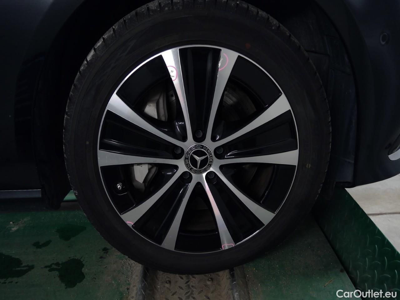  Mercedes  E-Klasse E 300 de T SE Edition Aut #49