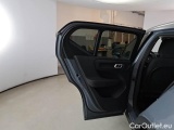  Volvo  XC 40 VOLVO XC40 / 2017 / 5P / SUV D3 GEARTRONIC MOMENTUM PRO #108