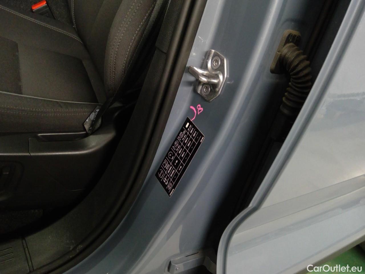  Volvo  XC 40 XC40 Recharge Twin Pro Aut #25