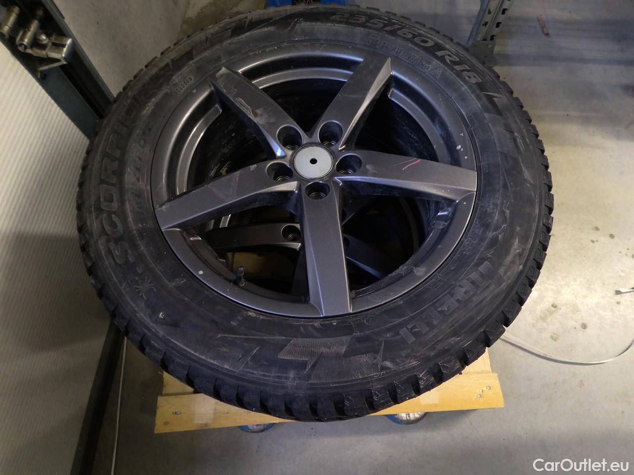  Volvo  XC60  T6 350 Co.Ed.Rec. AWD Aut #13