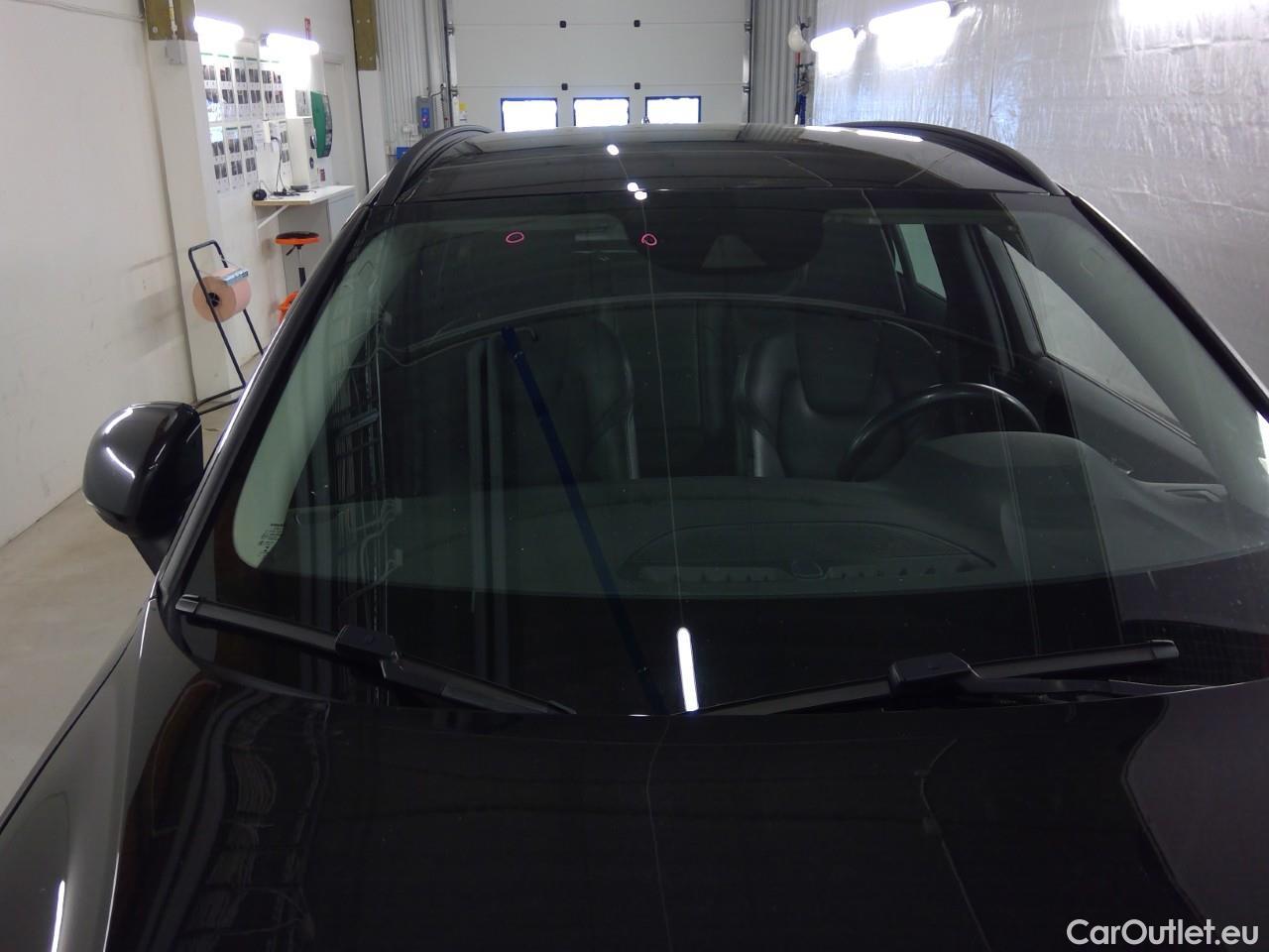  Volvo  V60  T6 TE AWD Momentum Ed.Aut. #58