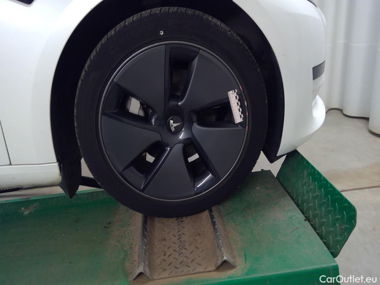  Tesla  Model 3  75kWh Standard Range+ #23