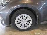  Toyota  Yaris TOYOTA  / 2020 / 5P / BERLINA HYBRID BUSINESS MY20 #20