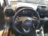  Toyota  Yaris TOYOTA  / 2020 / 5P / BERLINA HYBRID BUSINESS MY20 #133