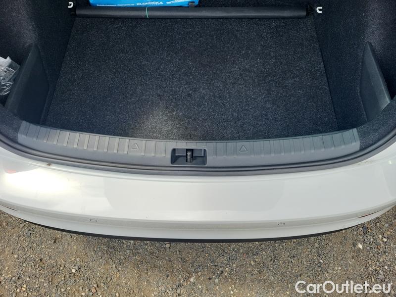  Skoda  Scala  (NW) (2019)  1.0 TSI 81 Style #16