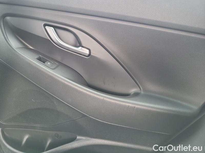  Hyundai  i30   cw (PD)(2017->)  kom.1.5T-GDI N Line 5d #22