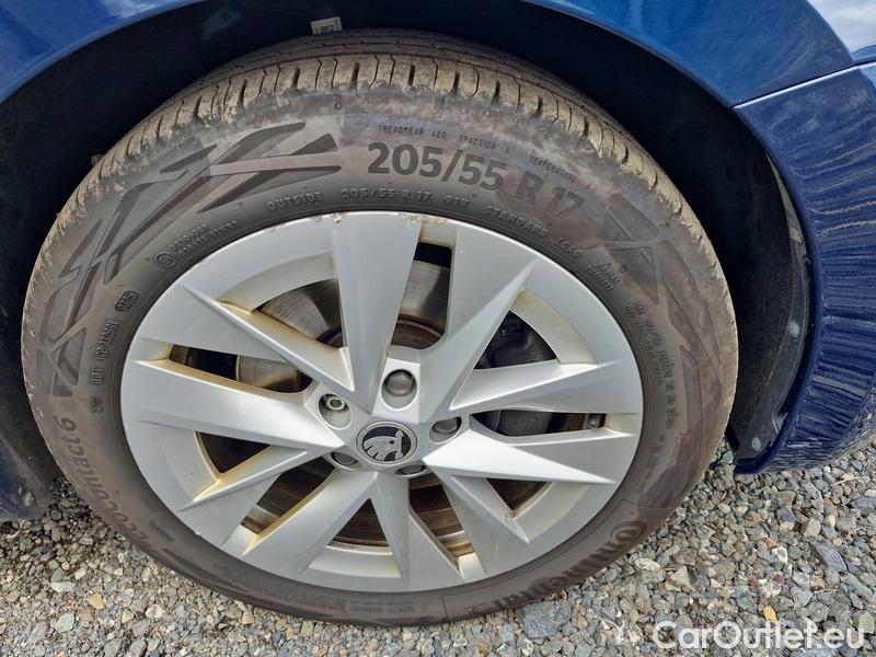  Skoda  Octavia  Combi (NX3)(2020) Oct.Com.1.4TSI 150 Style AT #12