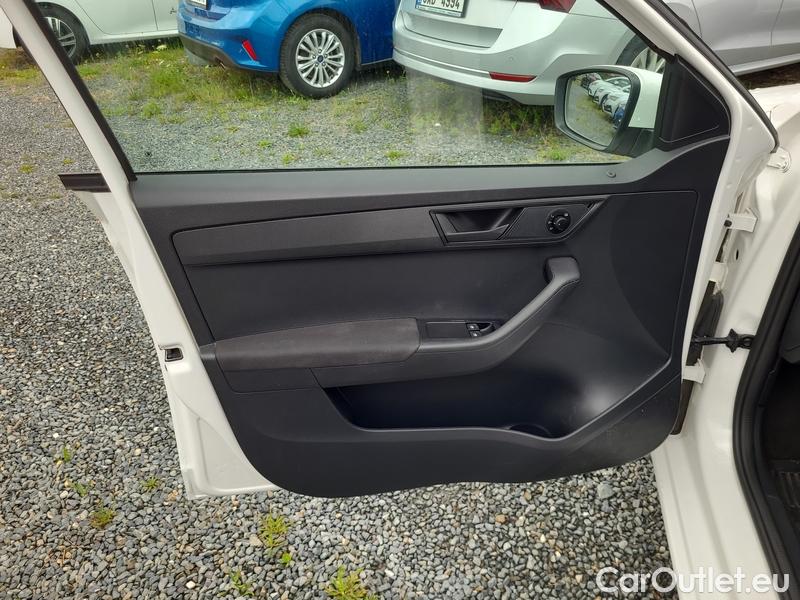  Skoda  Fabia  3 (2015)  1.0MPI 44 Active #9