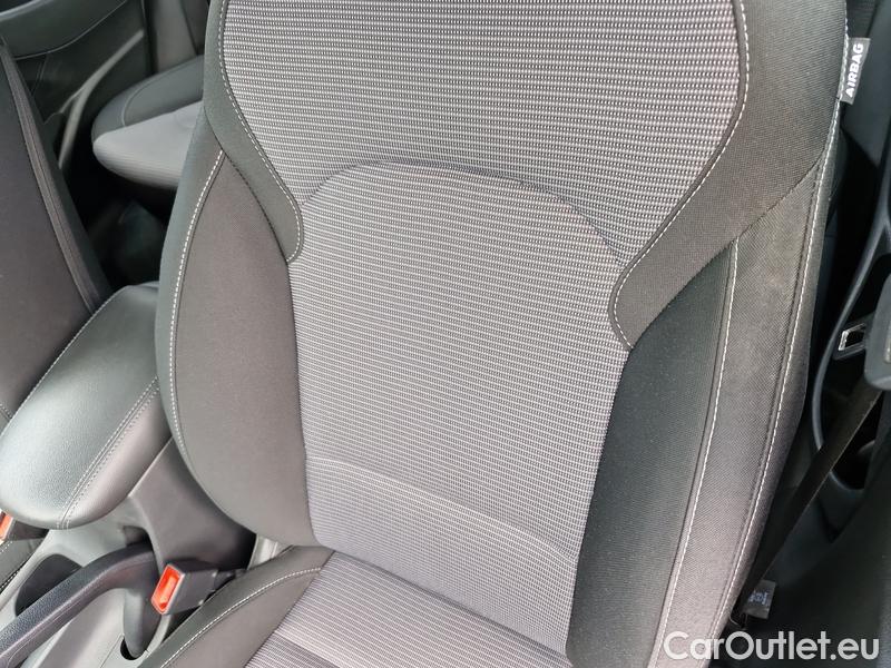  Hyundai  i30   cw (PD)(2017->)  kom.1.0TGDI Family Comf #9