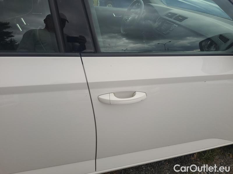  Skoda  Fabia  Combi (2015) Com.1.0TSI 70 Ambition 5d #2