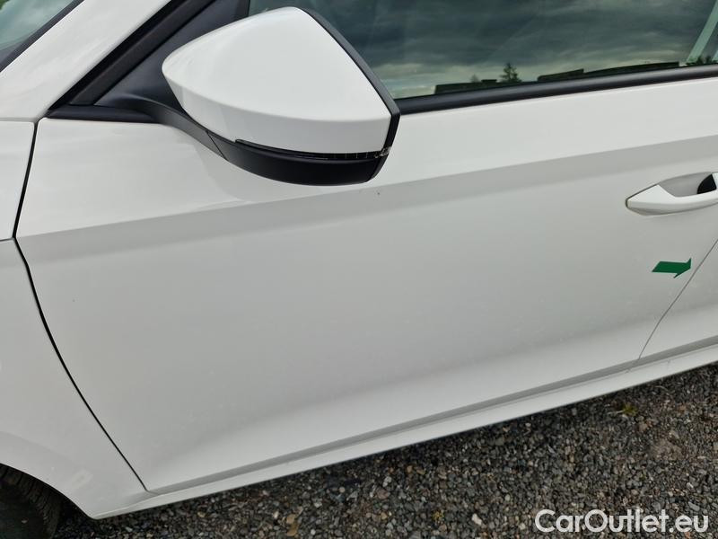  Skoda  Octavia  Lim. (NX3)(2020) Oct.1.4TSI 150 Ambition AT 5d #6