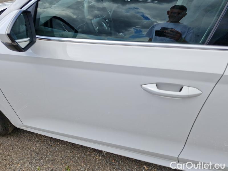  Skoda  Octavia  Combi (NX3)(2020) Oct.Combi 2.0TDI 85 Style #4