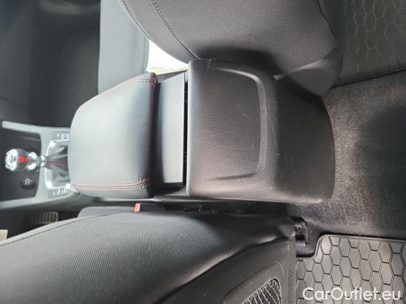  Hyundai  i30   cw (PD)(2017->)  kom.1.5T-GDI N Line 5d #19