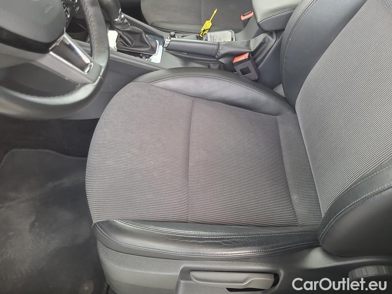  Skoda  Octavia  Combi  (5E5)(03.2017->) OctCom 2.0TSI 140 Style 4x4 AT #8