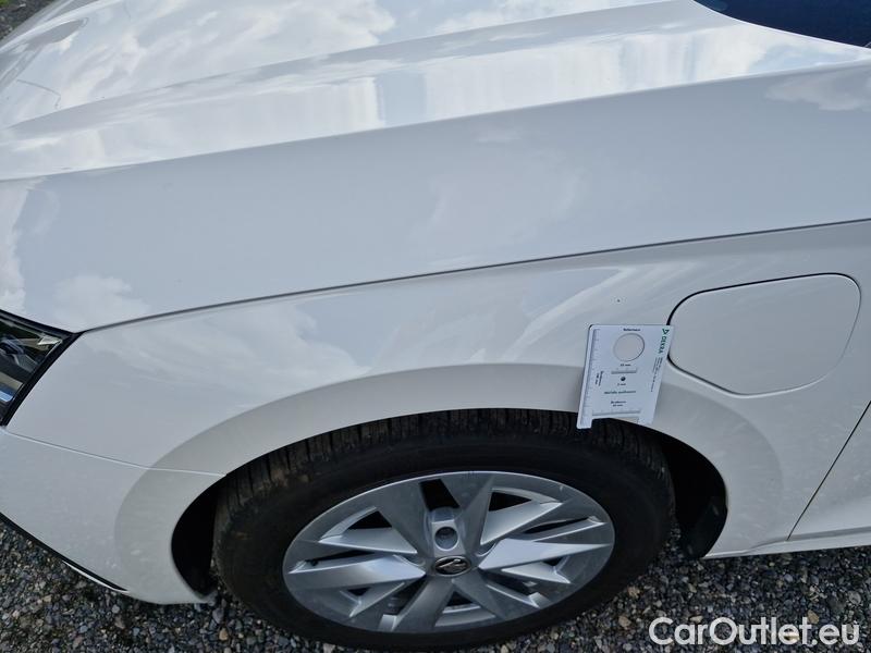 Skoda  Octavia  Lim. (NX3)(2020) Oct.1.4TSI 150 Ambition AT 5d #3
