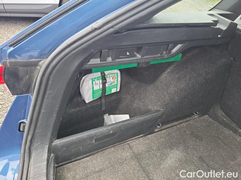 Skoda  Octavia  Combi (NX3)(2020) Oct.Com.1.5 e-TEC 110 Style AT #21