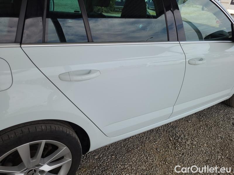  Skoda  Octavia  Combi  (5E5)(03.2017->) OctCom 2.0TSI 140 Style 4x4 AT #15