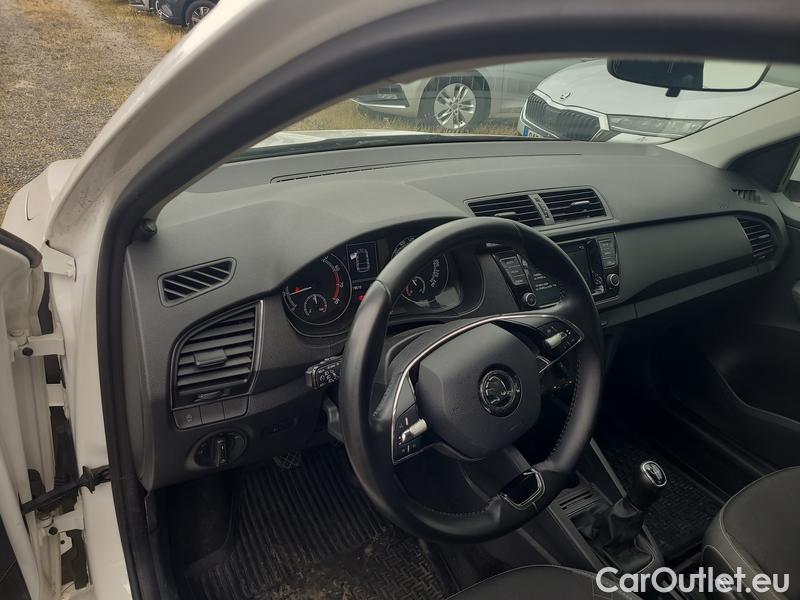  Skoda  Fabia  Combi (2015) Com.1.0TSI 70 Ambition 5d #24