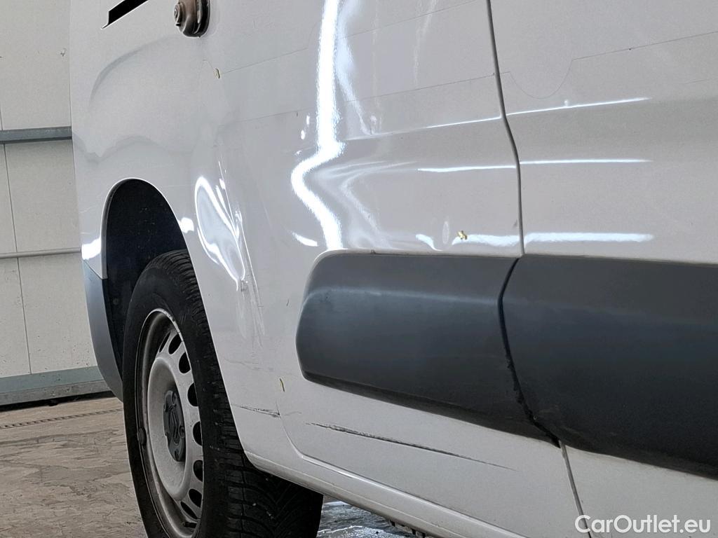  Citroen  Berlingo  Fourgon Club XL 950 1.5 BlueHDi 100CV BVM5 E6dT #15