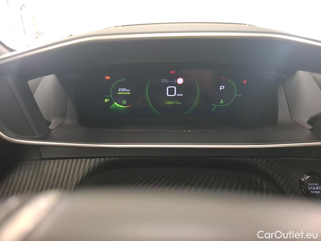  Peugeot  2008 PEUGEOT  / 2019 / 5P / Crossover BLUEHDI 130 S&S EAT8 GT PACK #9