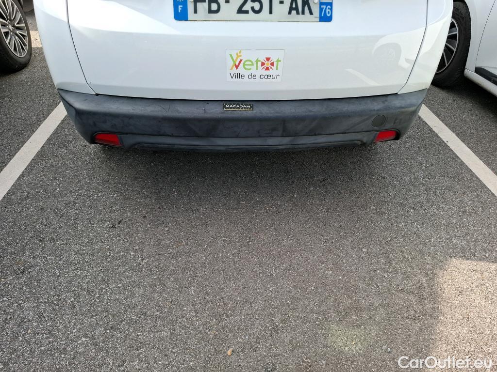  Peugeot  2008 PEUGEOT  / 2016 / 5P / Crossover Puretech 82 S&S €6.c ACTIVE #49