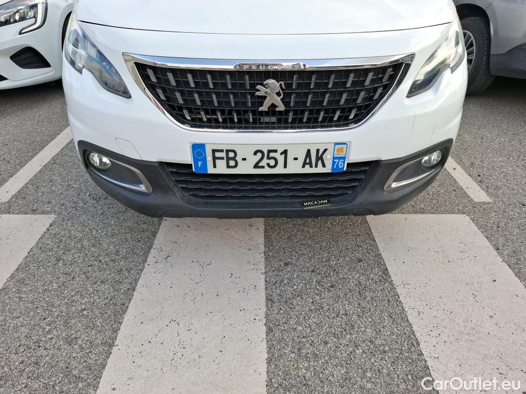  Peugeot  2008 PEUGEOT  / 2016 / 5P / Crossover Puretech 82 S&S €6.c ACTIVE #39