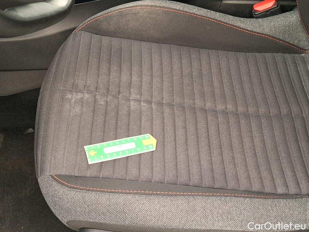  Peugeot  2008  Active Pack 1.2 PureTech 130CV BVA8 E6d #27