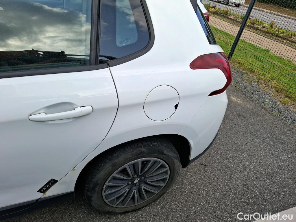  Peugeot  2008 PEUGEOT  / 2016 / 5P / Crossover Puretech 82 S&S €6.c ACTIVE #1