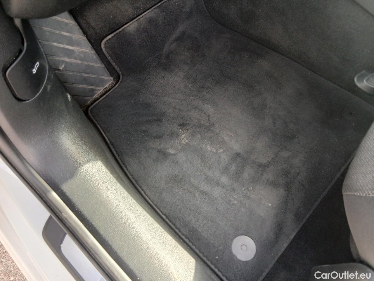  Audi  A4  Avant 35 TDI advanced 2.0 TDI 165CV AT7 E6d #2