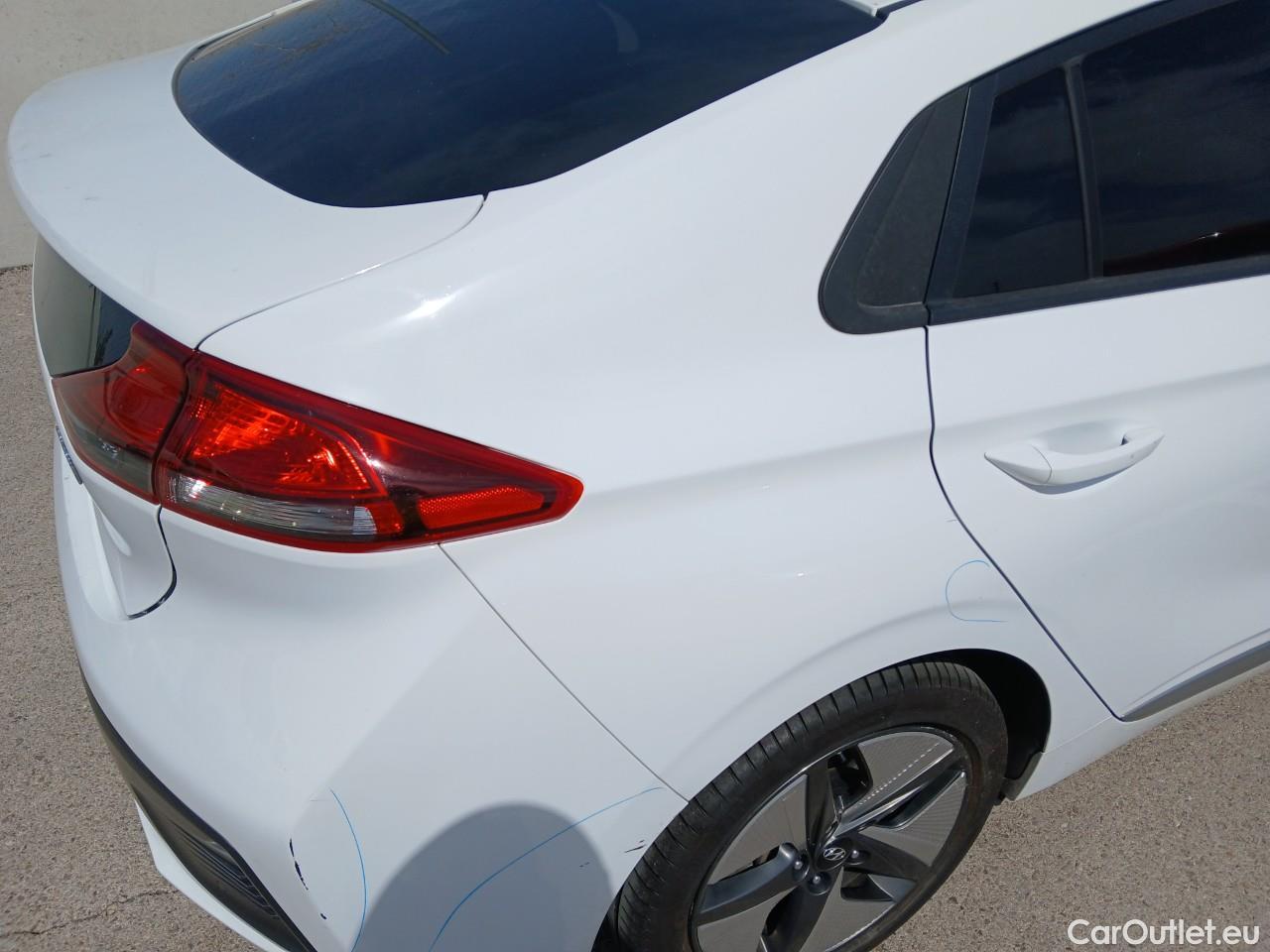  Hyundai   Ioniq HYUNDAI / 2019 / 5P / berlina con portón 1.6 GDI HEV Klass LE DT #22