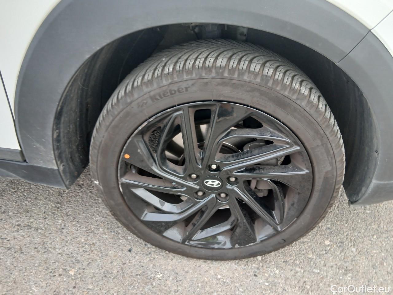  Hyundai  Tucson HYUNDAI  / 2018 / 5P / todoterreno 1.6 CRDI 100kW (136CV) 48V N-Line DT 4X2 #37