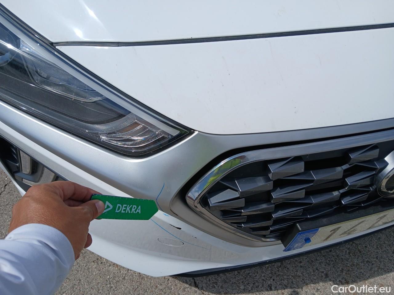  Hyundai   Ioniq HYUNDAI / 2019 / 5P / berlina con portón 1.6 GDI HEV Klass LE DT #12