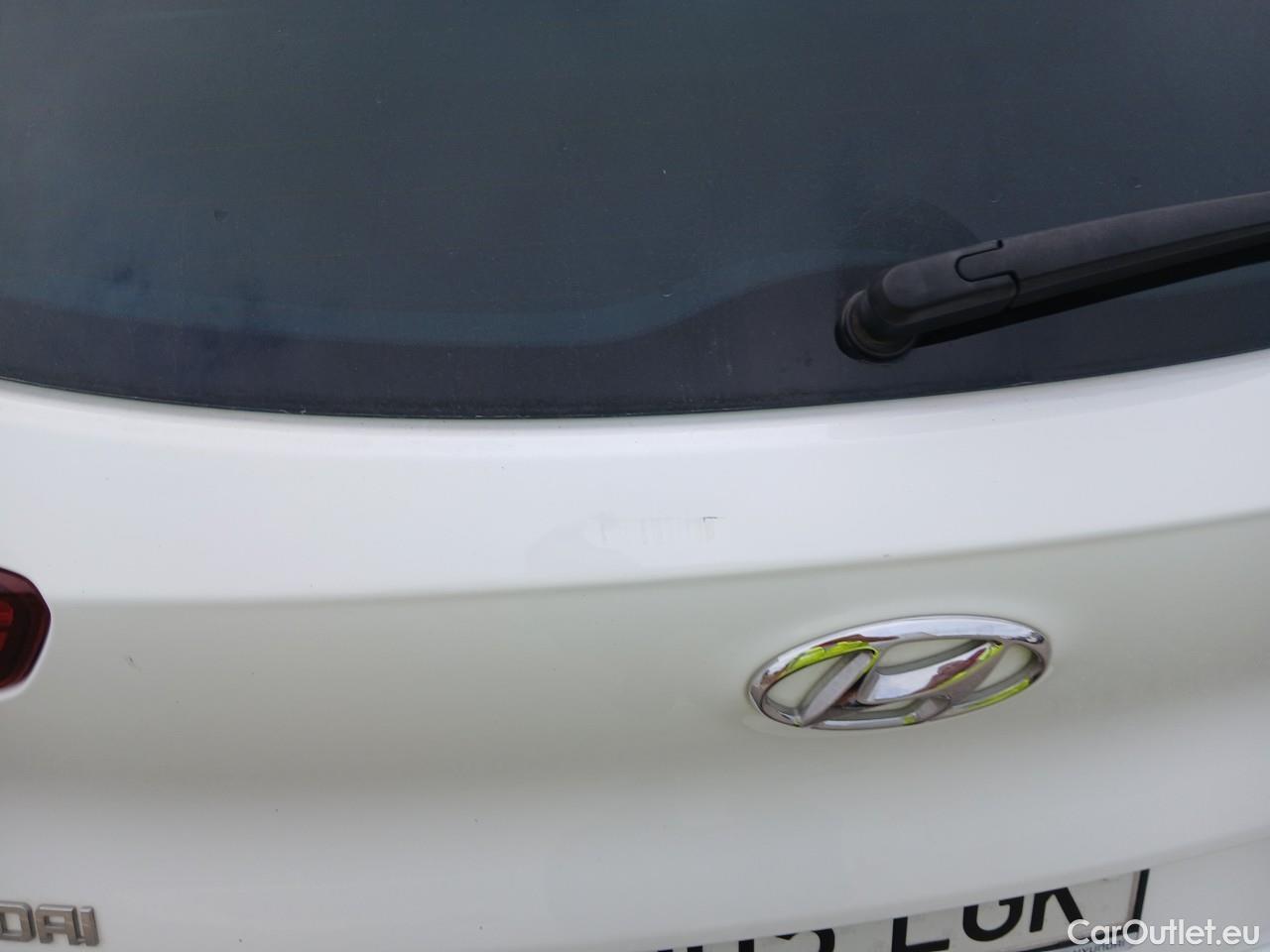  Hyundai  Tucson HYUNDAI  / 2018 / 5P / todoterreno 1.6 CRDI 100kW (136CV) 48V N-Line DT 4X2 #21