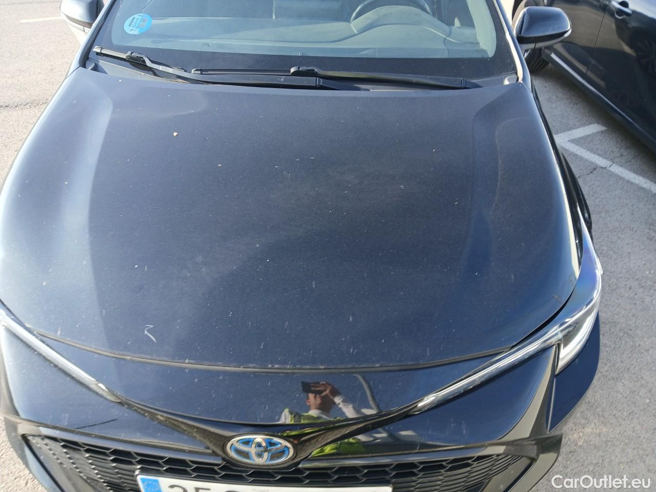  Toyota  Corolla TOYOTA  / 2019 / 5P / familiar 2.0 180H STYLE E-CVT TOURING SPORT #22