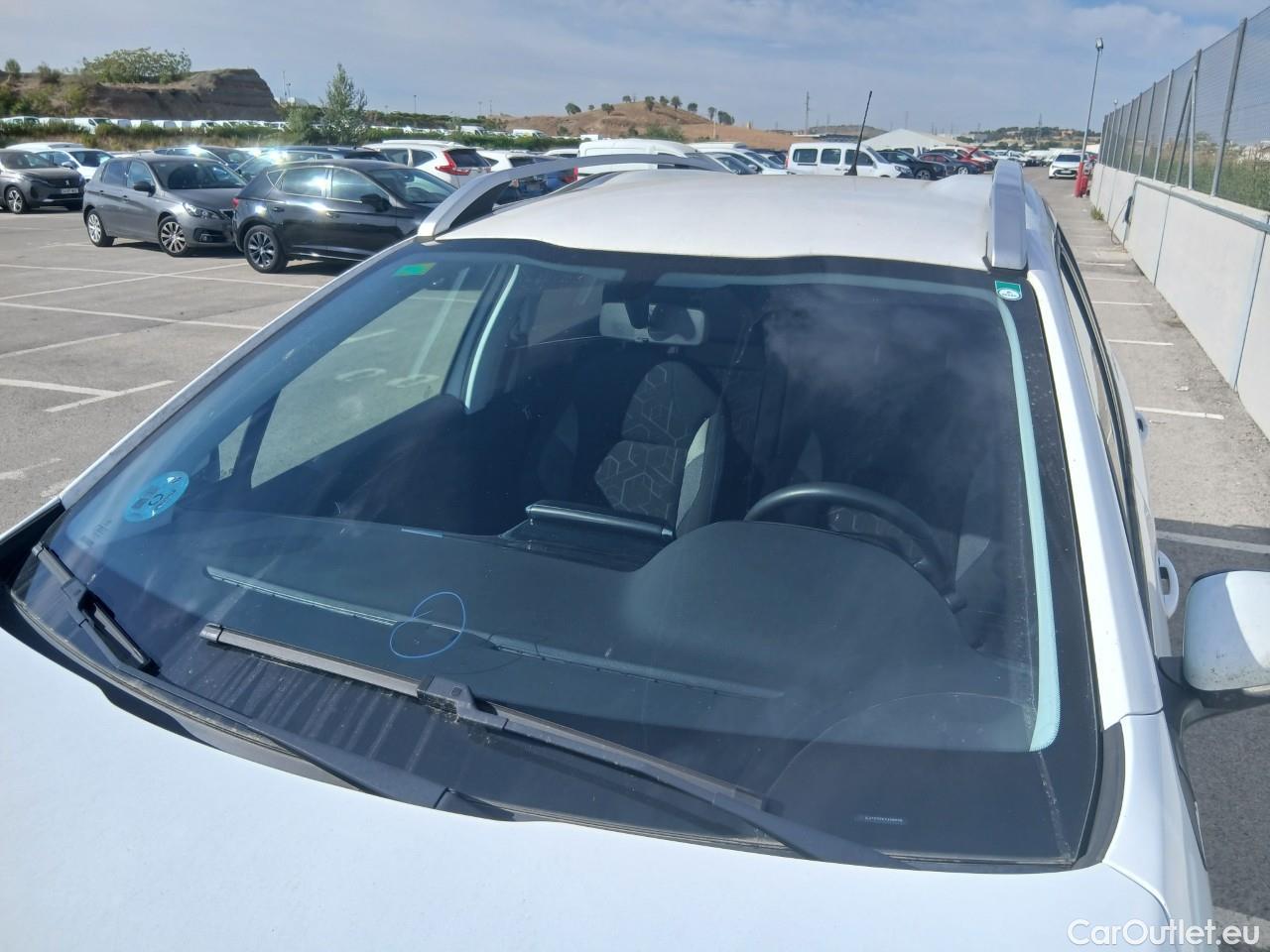 Peugeot  2008  Signature 1.5 HDi 100CV MT5 E6dT #7