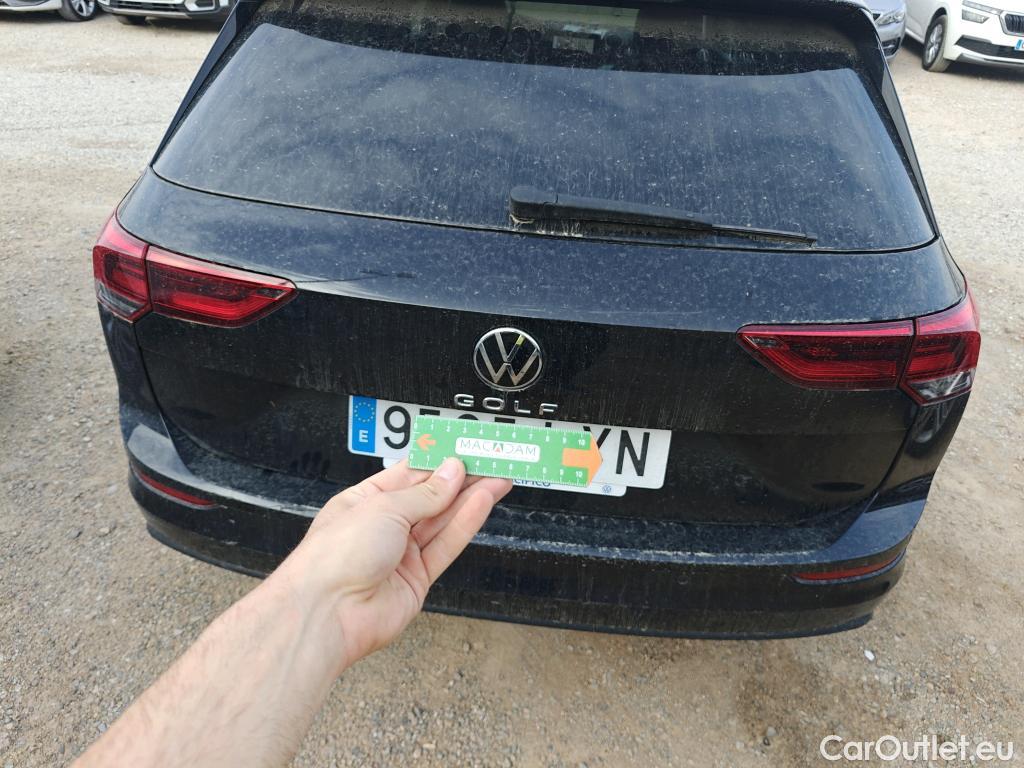  Volkswagen  Golf  VIII Variant Life 2.0 TDI 115CV AT7 E6d #1