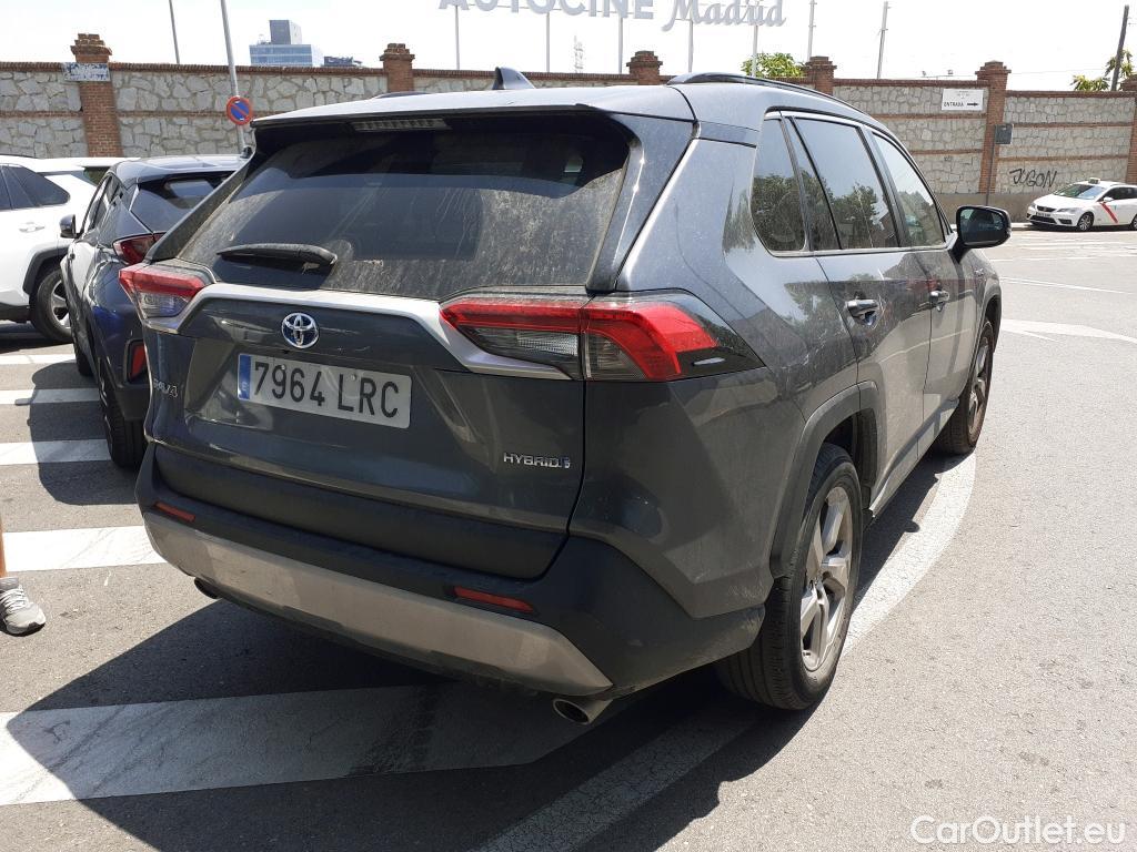  Toyota  RAV4 TOYOTA  / 2018 / 5P / todoterreno 2.5l 220H Advance #24
